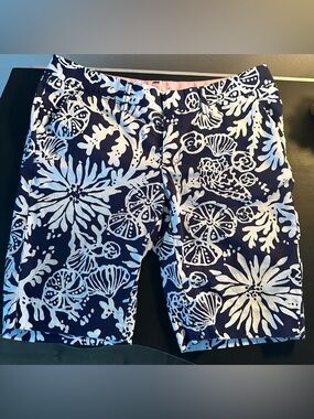 Navy & White Lilly Pulitzer Floral Sea Life Shorts